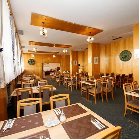 Hotel Mědínek Old Town 3*