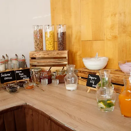 Lh Hotel Medinek Old Town 3*