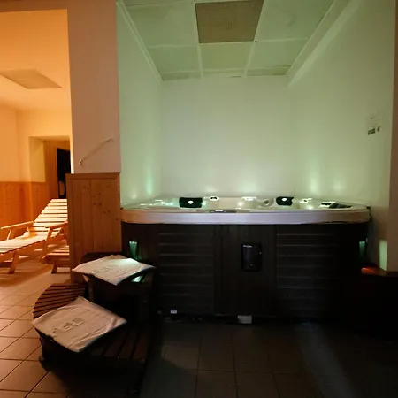 Lh Hotel Medinek Old Town