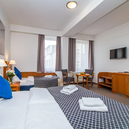 Ξενοδοχείο Lh Medinek Old Town 3*