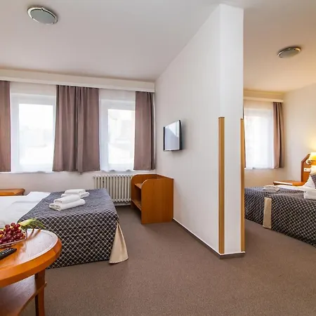 Lh Hotel Medinek Old Town 3* Kutna Hora