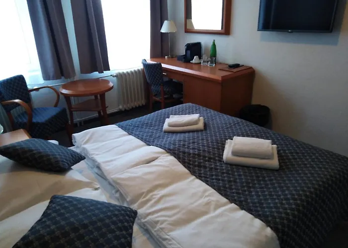 酒店 Lh Medinek Old Town 3*